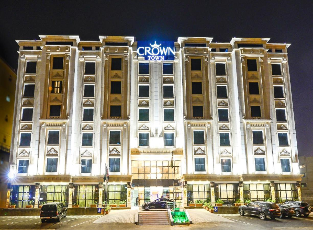 Hotel Crown Town